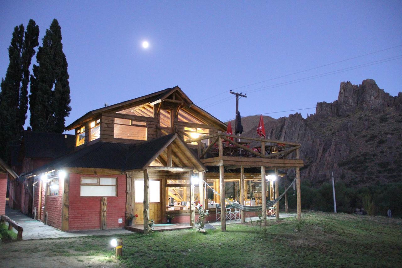 Montana Negra Otel Aluminé Dış mekan fotoğraf