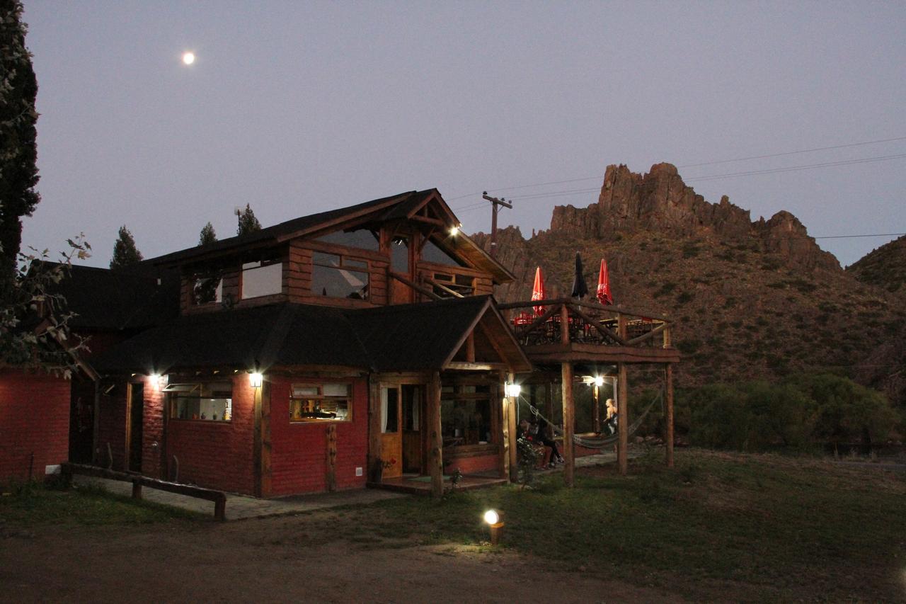 Montana Negra Otel Aluminé Dış mekan fotoğraf