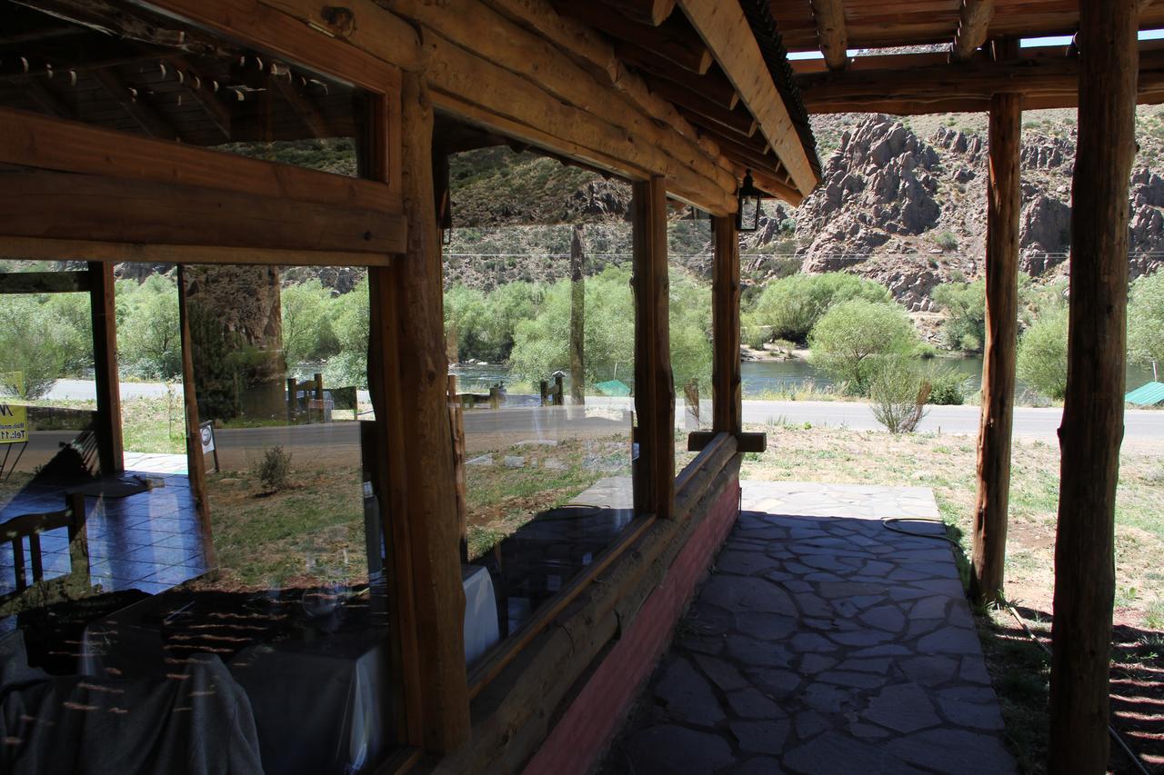 Montana Negra Otel Aluminé Dış mekan fotoğraf